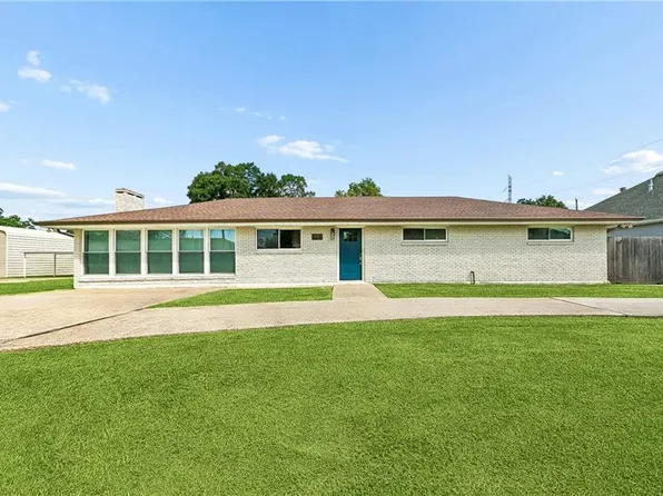 118 E X St, Belle Chasse, LA 70037