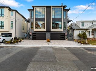 811 Jassamine Way, Fort Lee, NJ 07024