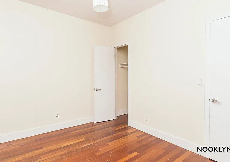 194 Humboldt St #3R — Photo 4