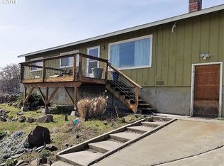 555 Burnham Ave, Maupin, OR 97037