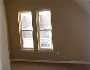 4th image of 94 Palm St #2