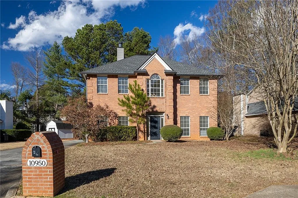 3 bed, 2.5 bath, 2718 sqft, $2,950 — Photo 1
