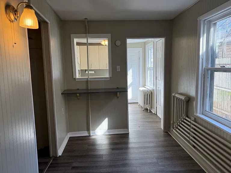 457 N Pitt St — Photo 9