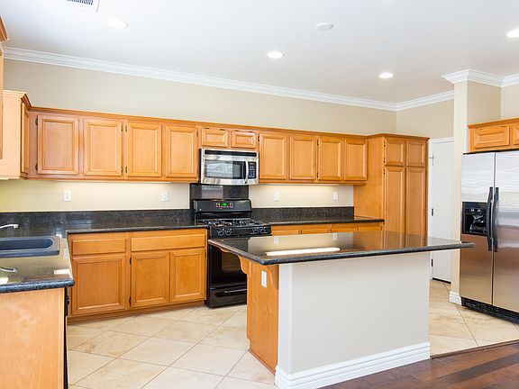 2nd image of 17545 Gladesworth Ln