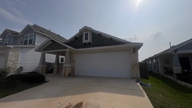 313 Gaida Loop — Photo 1