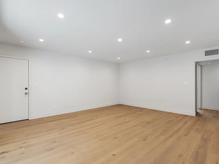 11726 Montana Ave #2 — Photo 8