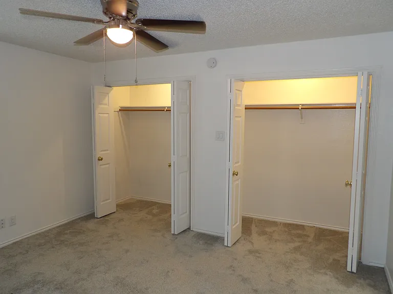 4339 Buena Vista St #5 — Photo 13