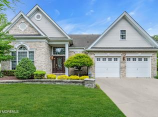 1 Lattimore Ct, Freehold, NJ 07728
