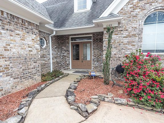 2nd image of 12183 Preserve Woods Cv