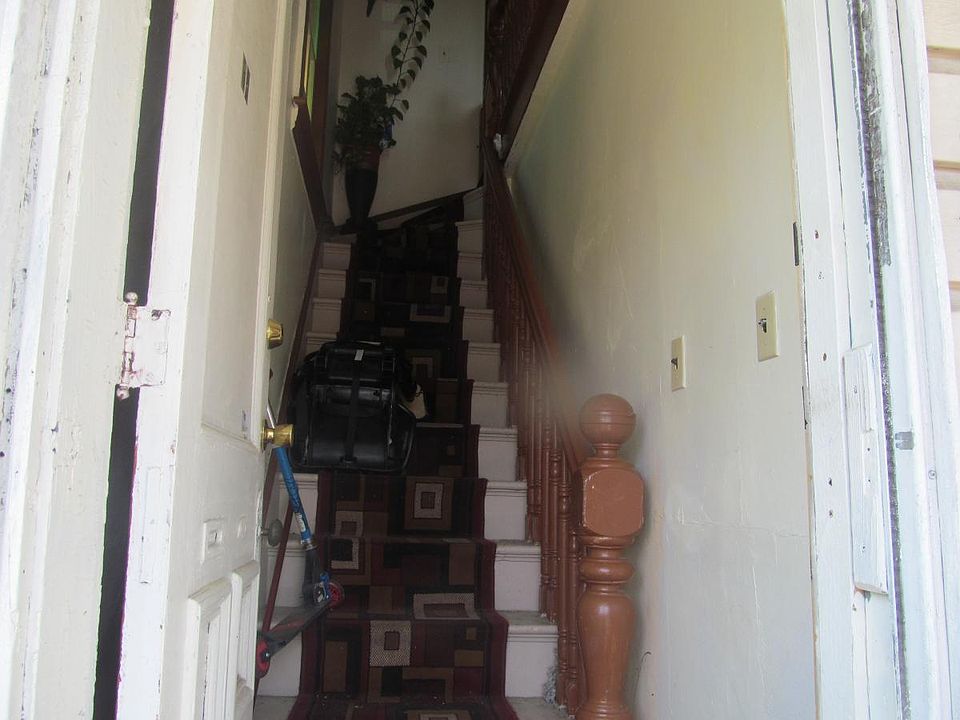 2nd image of 71 Harral Ave #1