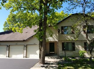 2588 Moundsview Dr #14, Mounds View, MN 55112