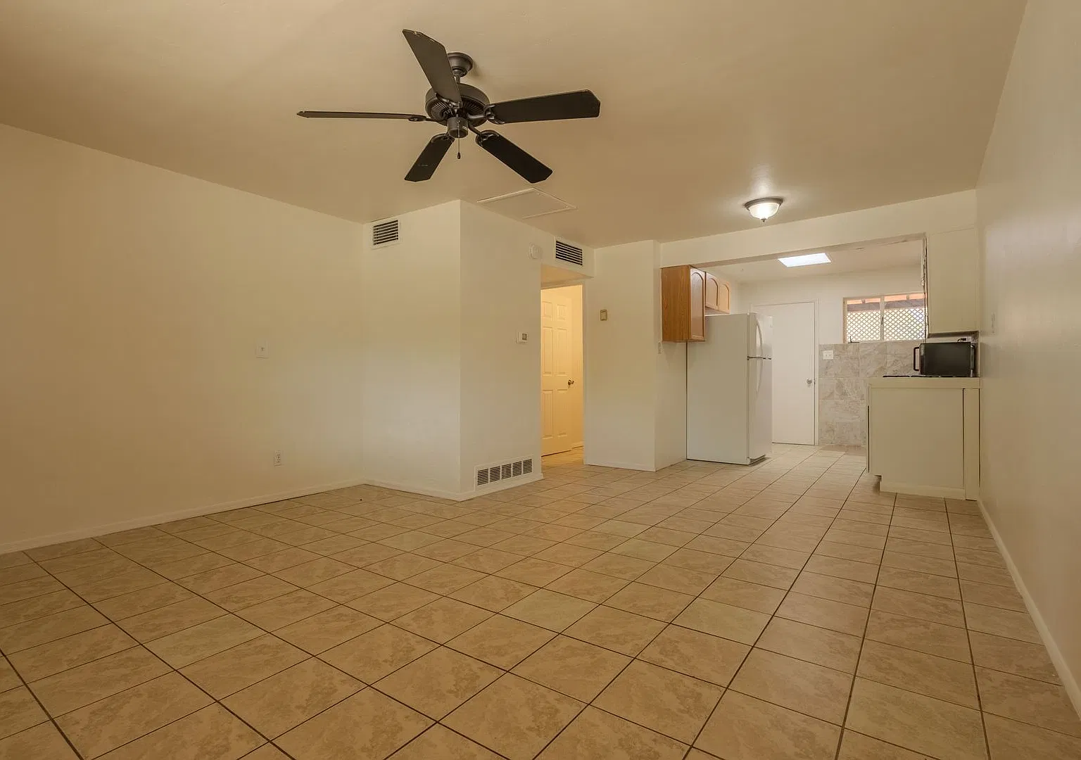 3026 N. Flanwill Blvd. Unit A&B — Photo 4