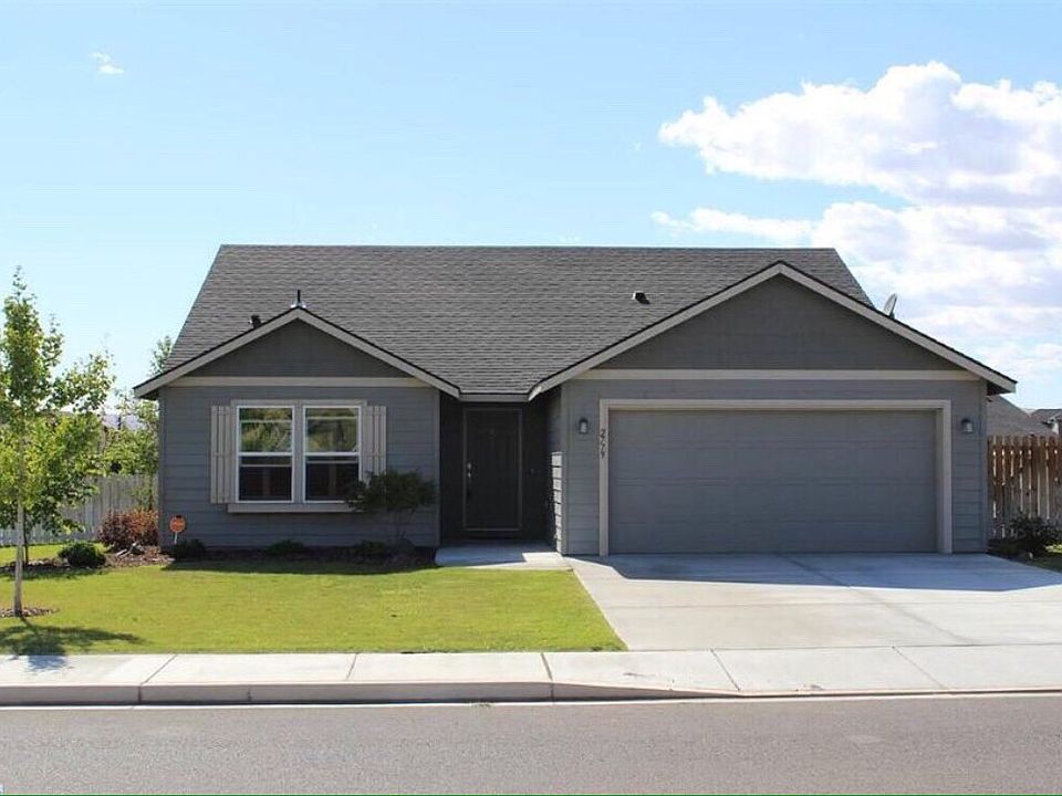 2779 Hickory Ave