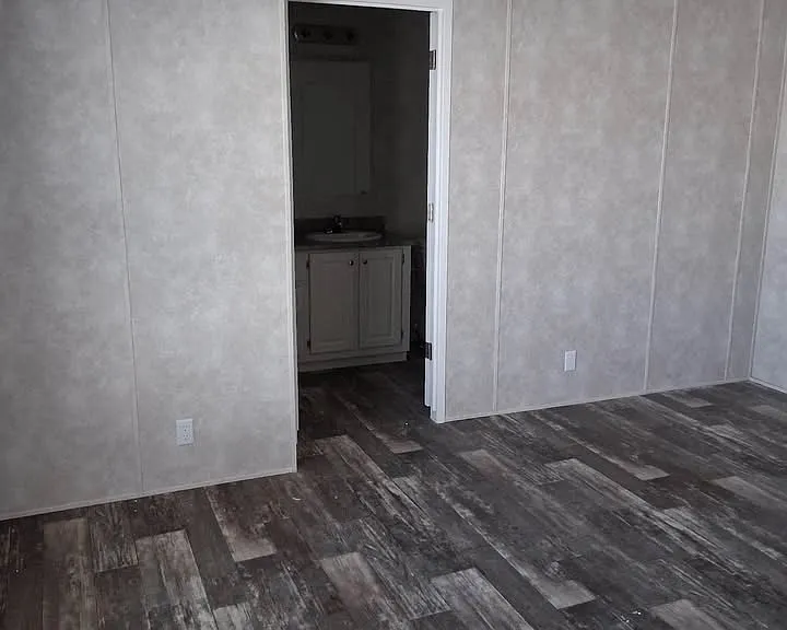 1019 W Main St #11 — Photo 7