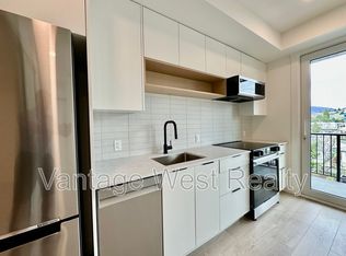 620 Coronation Ave #311, Kelowna, BC V1Y 7A1