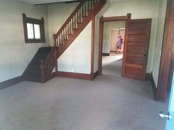 2nd image of 217 N 4th St