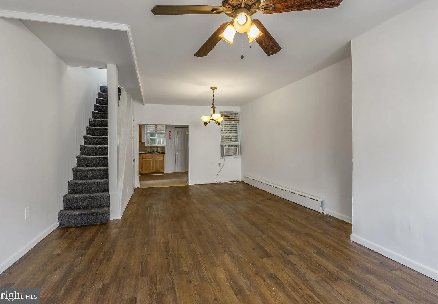 3 bed, 1.0 bath, 960 sqft, $1,400 — Photo 4