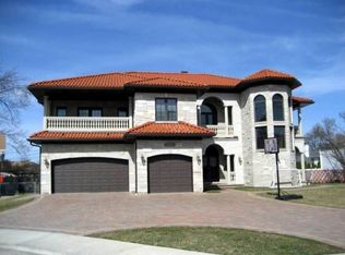 8276 W Strong St, Norridge, IL