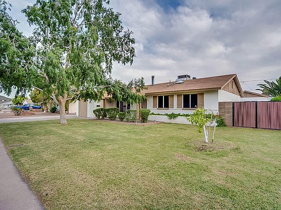 4th image of 2527 W Corrine Dr