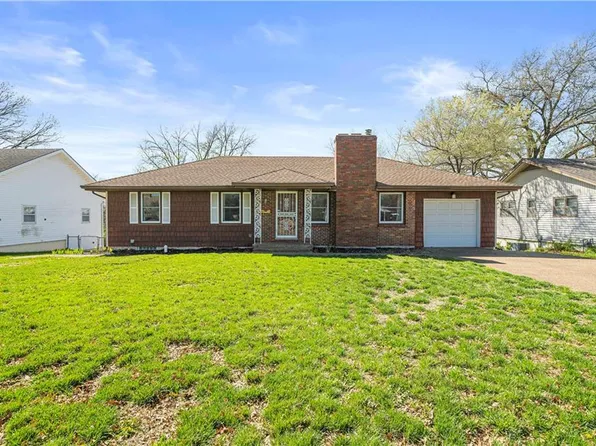 10122 Forest Ave, Kansas City, MO 64131