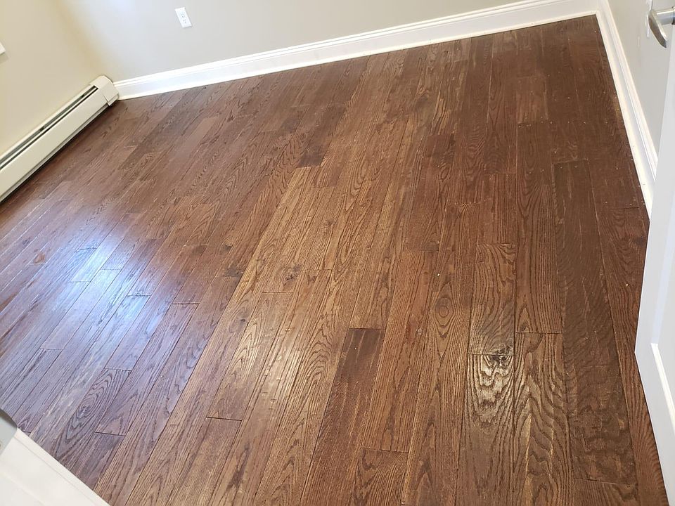 2nd image of 836 Jackson Ave #12B