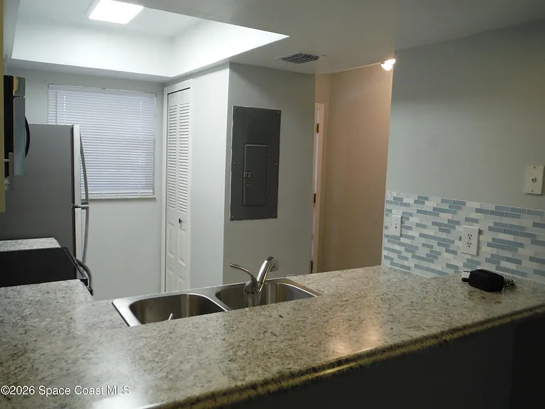 3035 Sir Hamilton Cir — Photo 3