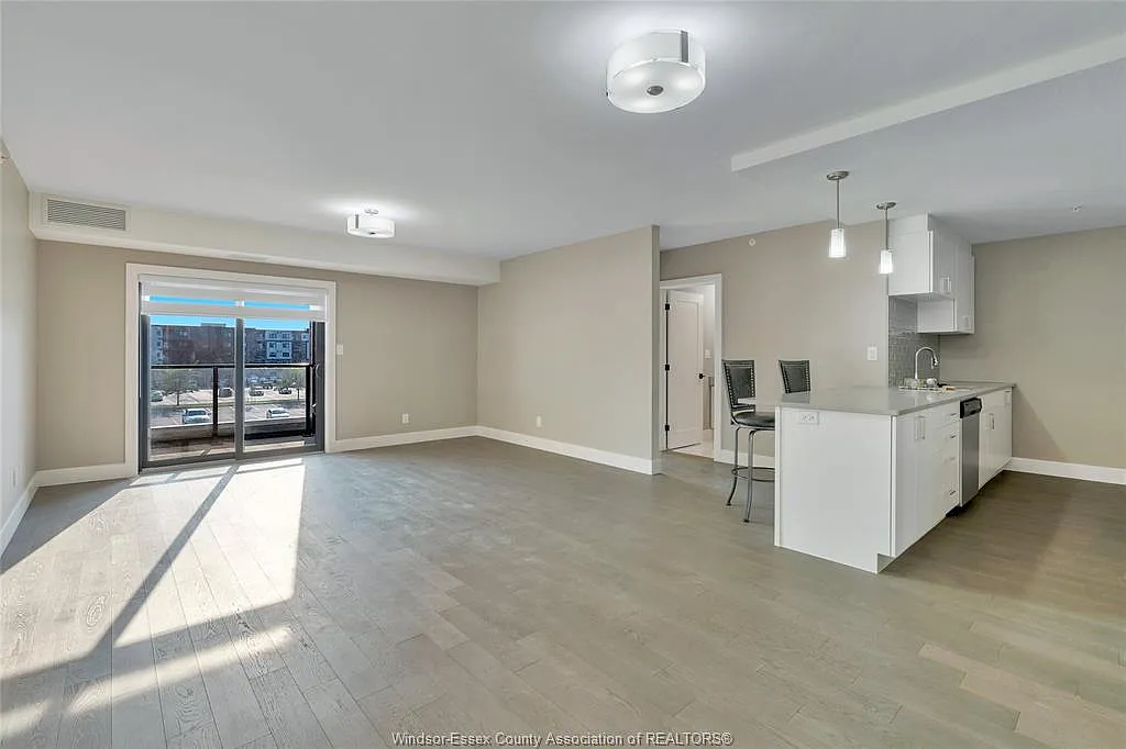 2 bed, 2.0 bath, 1169 sqft, $2,300 — Photo 3