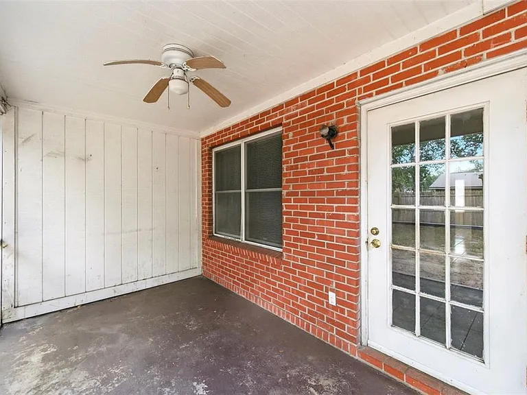 8124 Omaha Cir — Photo 34