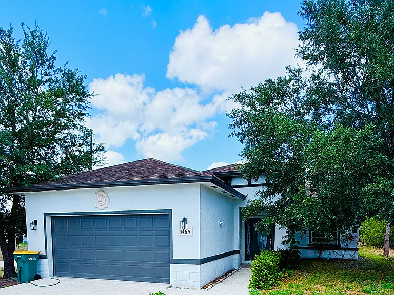 3465 Everglades Blvd N — Photo 1