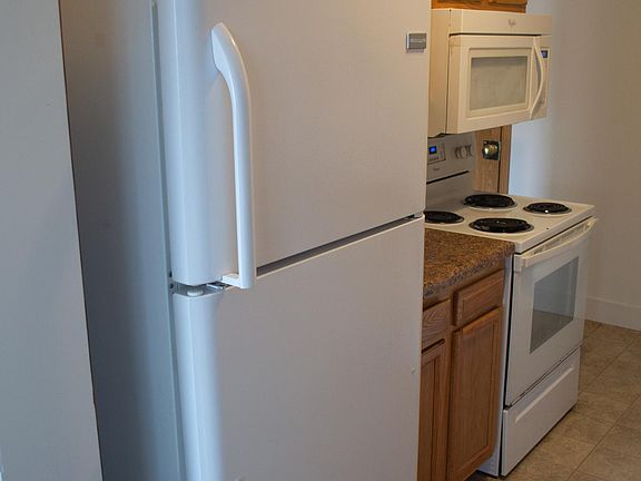 3rd image of 2627 S 17th St APT 102