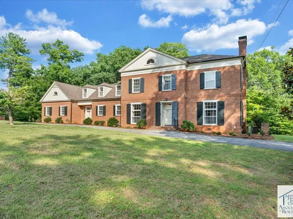1119 Knollwood Pl, Martinsville, VA 24112