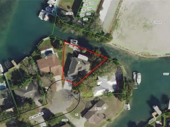 140 SE 2nd Ave, Crystal River, FL 34429