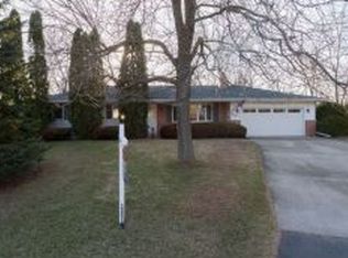 2159 Carlton Rd, Oshkosh, WI 54904