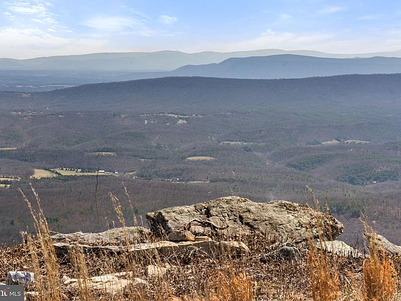 5th image of 1581 Great Mountain Ln
