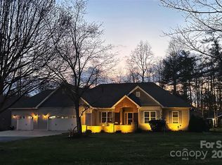 79 Pattys Chapel Rd, Fletcher, NC 28732