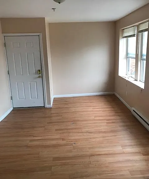 5200 N 11th St #6 — Photo 5
