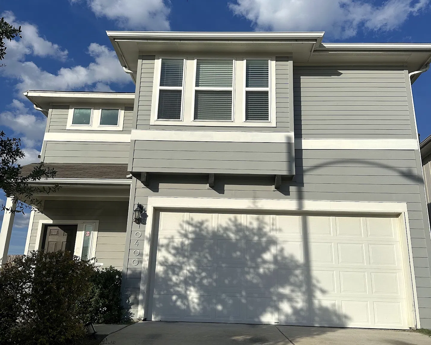 4 bed, 2253 sqft, $2,300 — Photo 1