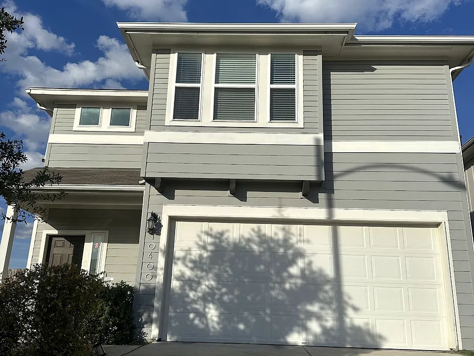 10400 Alemoor Dr