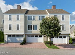 77 Havemeyer Ln UNIT 90, Stamford, CT 06902