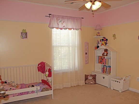 5th image of 15 Nut Leaf Ln