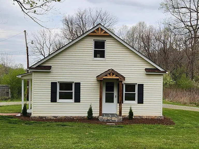 101 Union Rd — Photo 3
