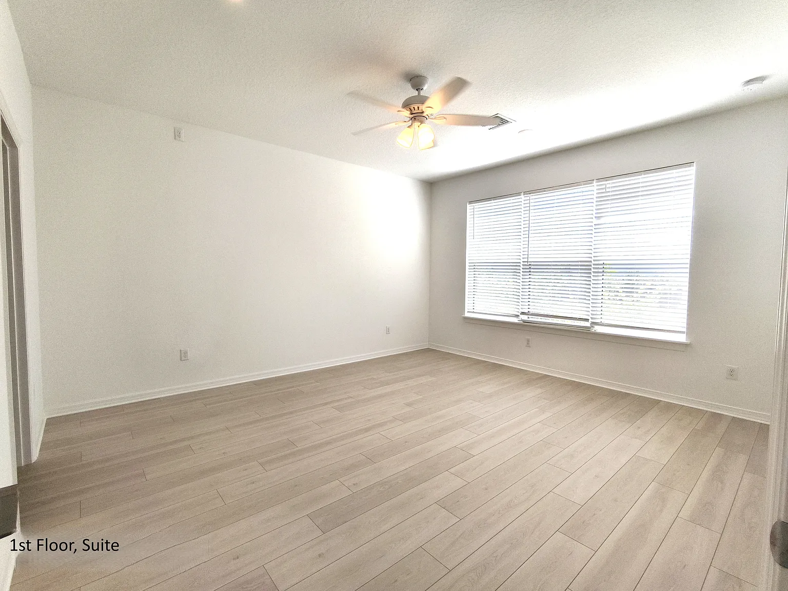 15237 Shady Palms Ln — Photo 3
