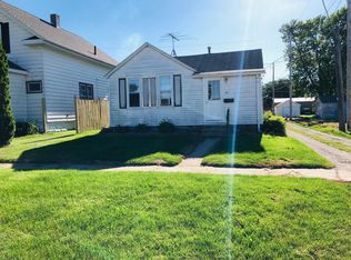 105 Commercial St, Reinbeck, IA 50669