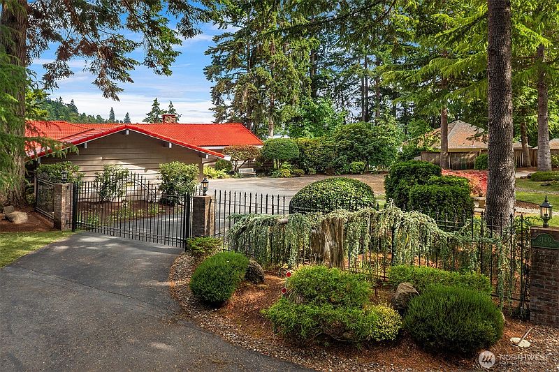 5th image of 3140 E Rocky Drive NW