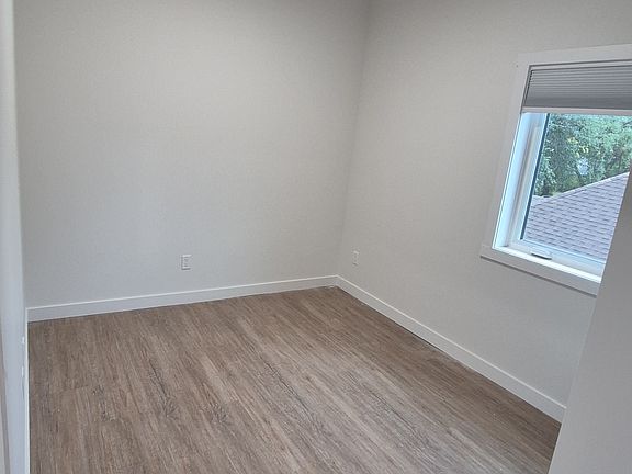 5th image of 831 5th Ave N #5