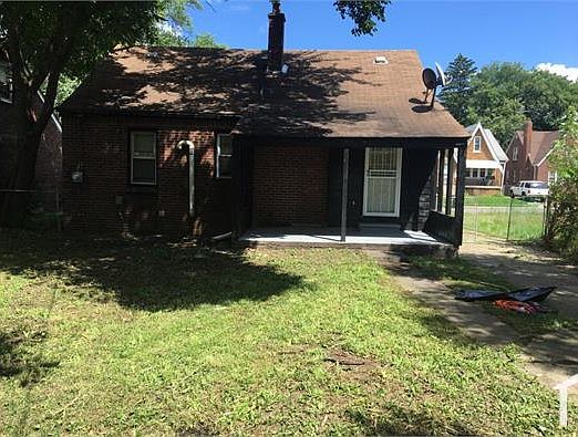 4th image of this home