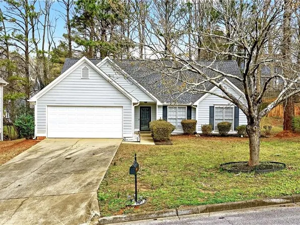 3290 Rock Creek Dr, Rex, GA 30273