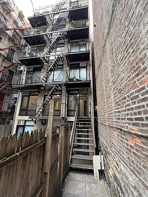 Rented by REAL New York | media 28