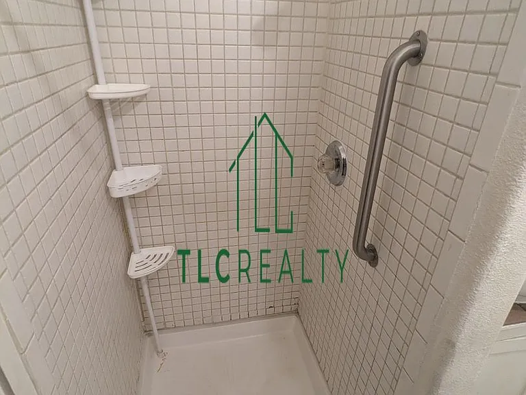 1340 Birch Ave — Photo 12