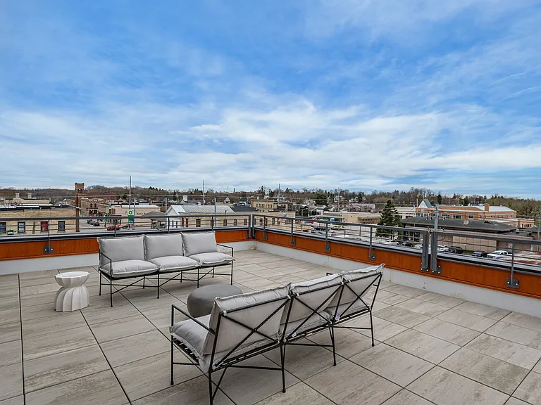 Tannery Falls Apartments — Photo 14